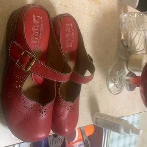 Brand, Spring step L’AR’TISTE